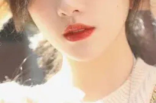 内娱1天4大瓜！顶流恋情、深夜泡酒吧、全身整容一个比一个离谱